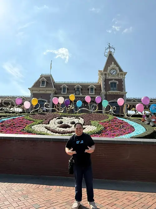 kenn at disneyland
